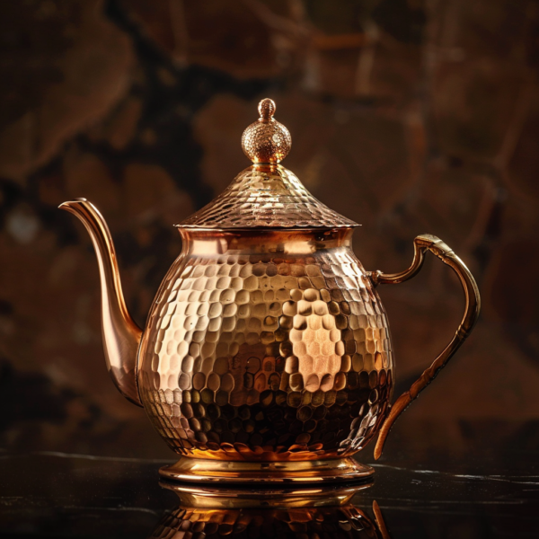 Théière Marocaine en Cuivre Martelé